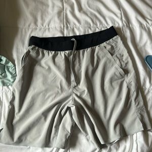 Ten Thousand Interval Linerless 7” Athletic Shorts in Gray and Black